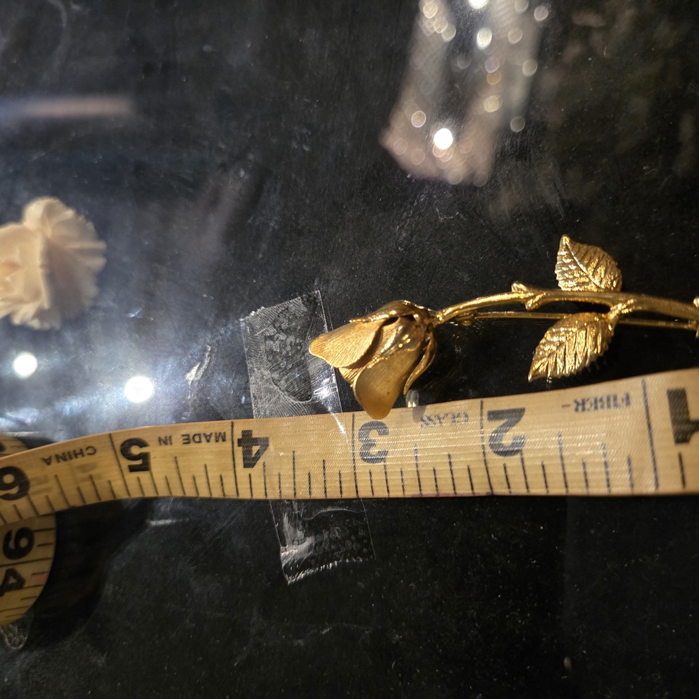 Elegant Gold Rose Brooch
